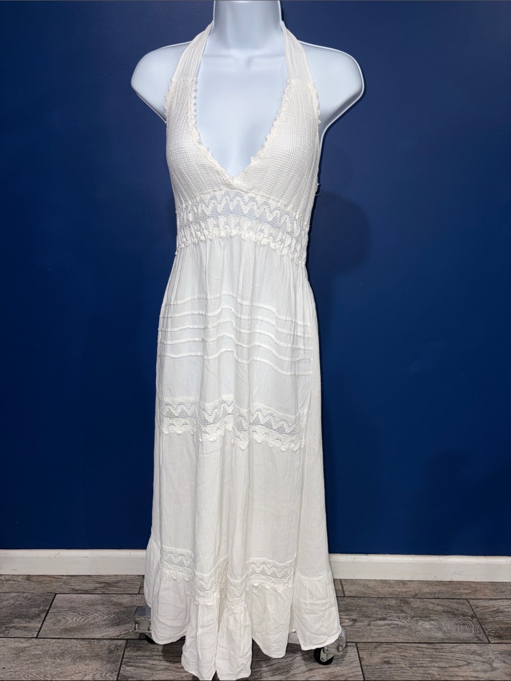 Sea Spice- Ivory Cotton Crochet Halter Maxi Dress Size Medium - Picture 3 of 16
